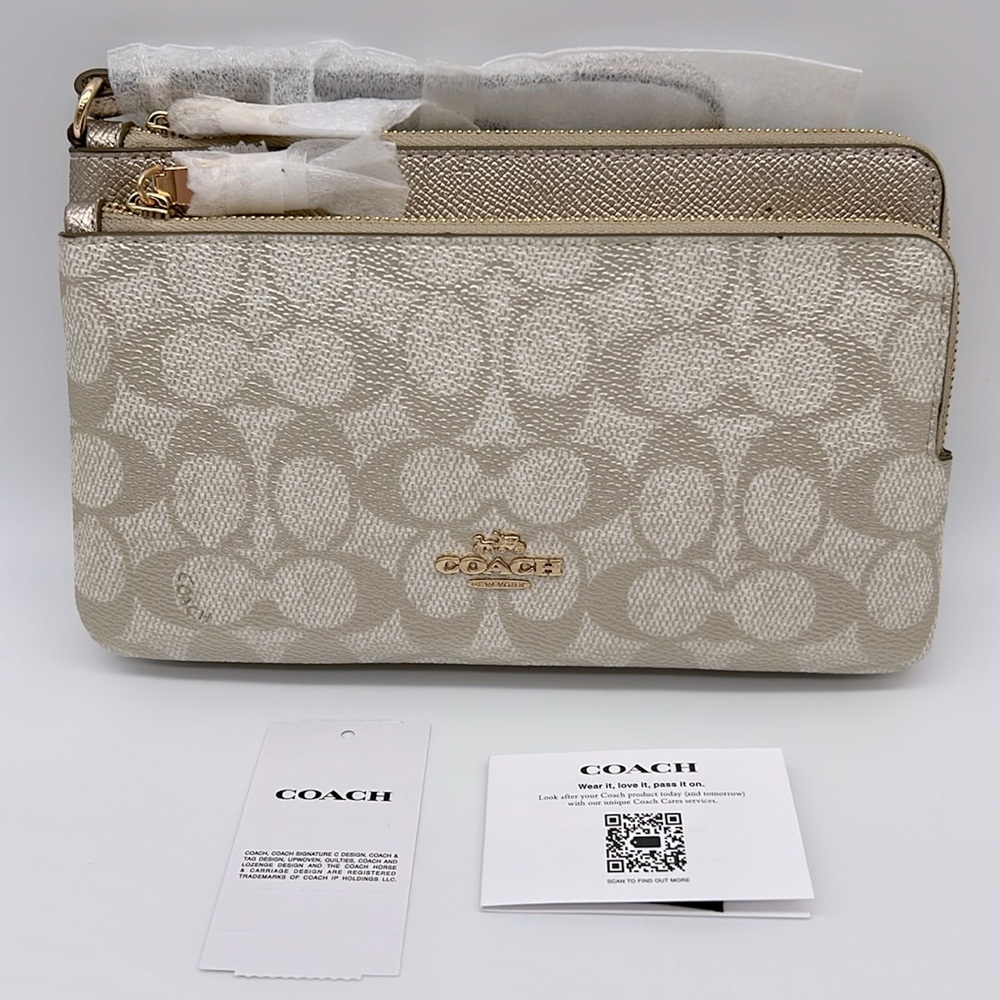 Coach Double Zip Wallet In Signature Canvas IM/Champagne Multi